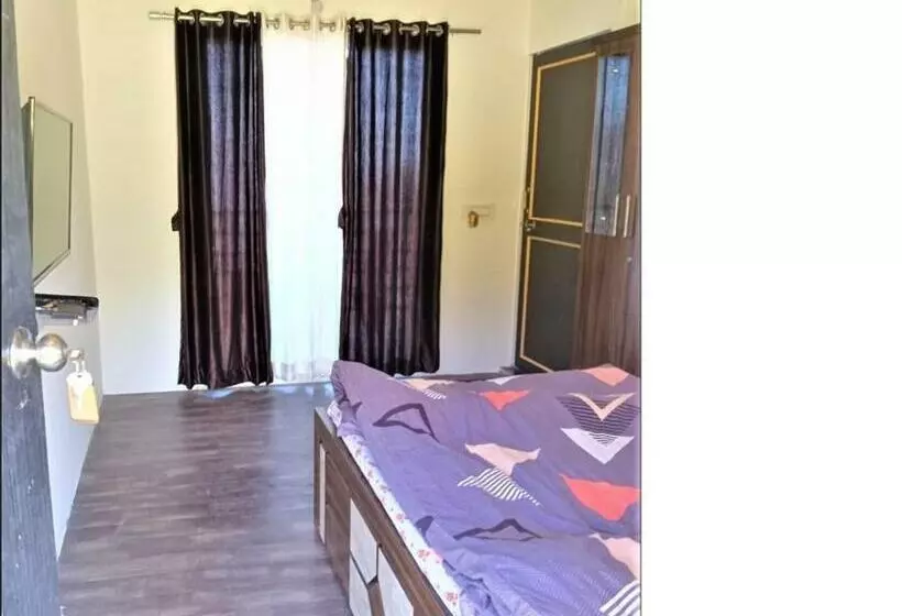 Lomakeskus Western Valley Cottages , Panchagani