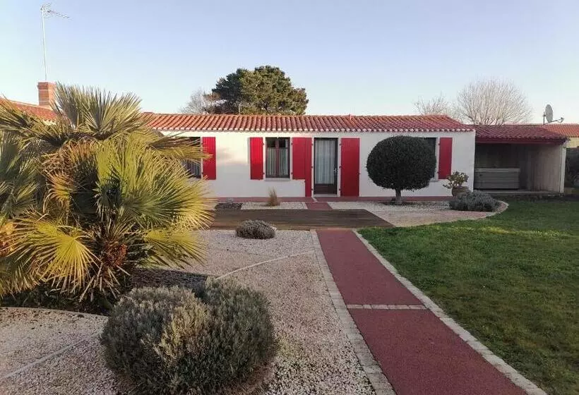 Aamiaismajoitus (B&B) La Longère Des Olonnes