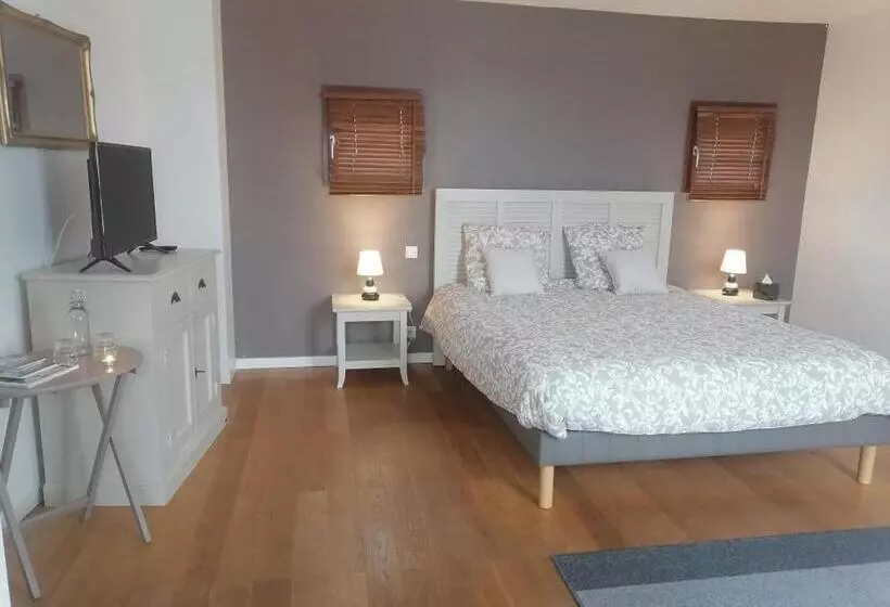 Aamiaismajoitus (B&B) La Longère Des Olonnes