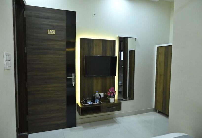 هتل Guntas Residency