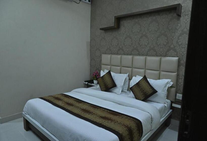 هتل Guntas Residency