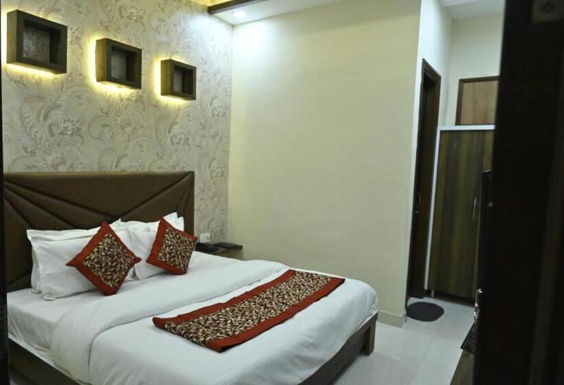 هتل Guntas Residency