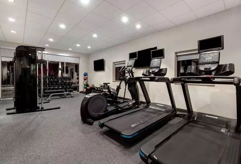 هتل Home2 Suites By Hilton Wilkesbarre