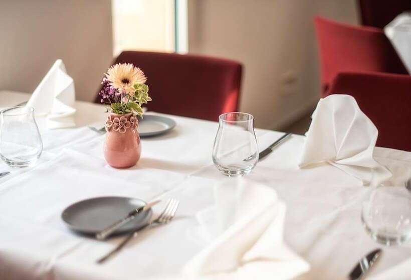 ホテル Kupferzell