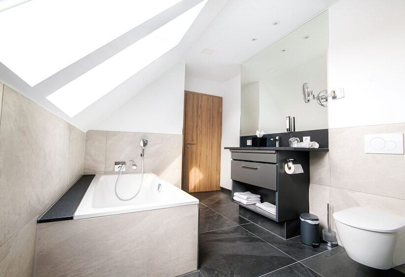 ホテル Kupferzell