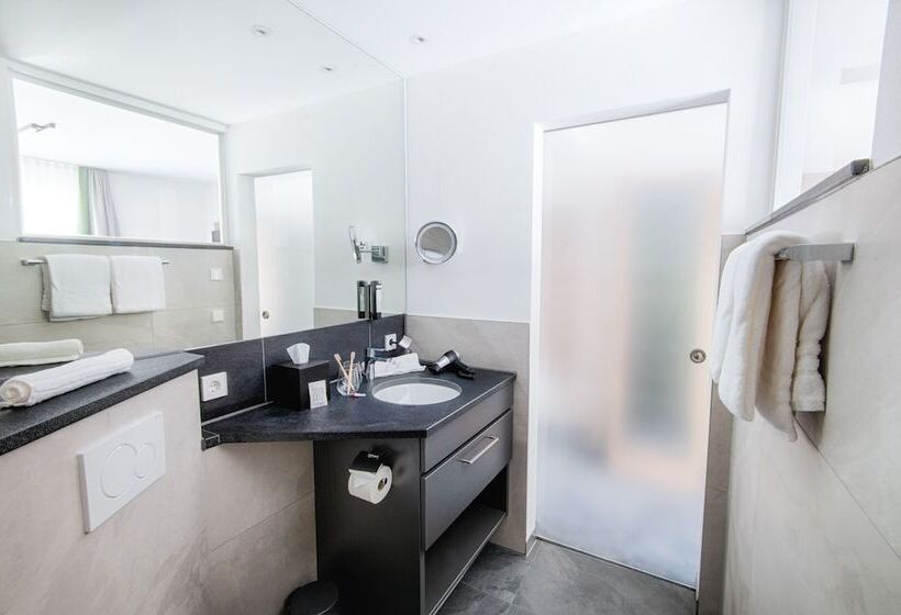 ホテル Kupferzell