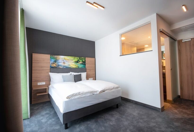 ホテル Kupferzell