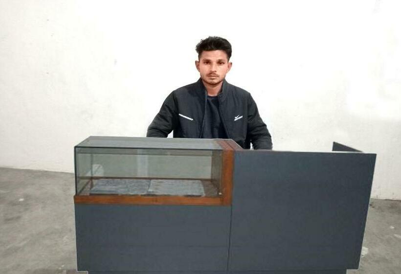 Hotel Oyo 85197 Krishna Athithi Bhawan