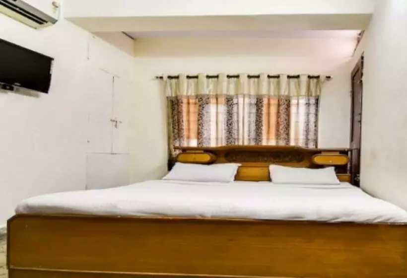 Hotelli Oyo 85197 Krishna Athithi Bhawan