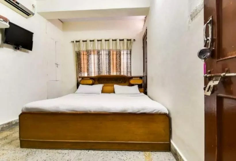 Hotelli Oyo 85197 Krishna Athithi Bhawan