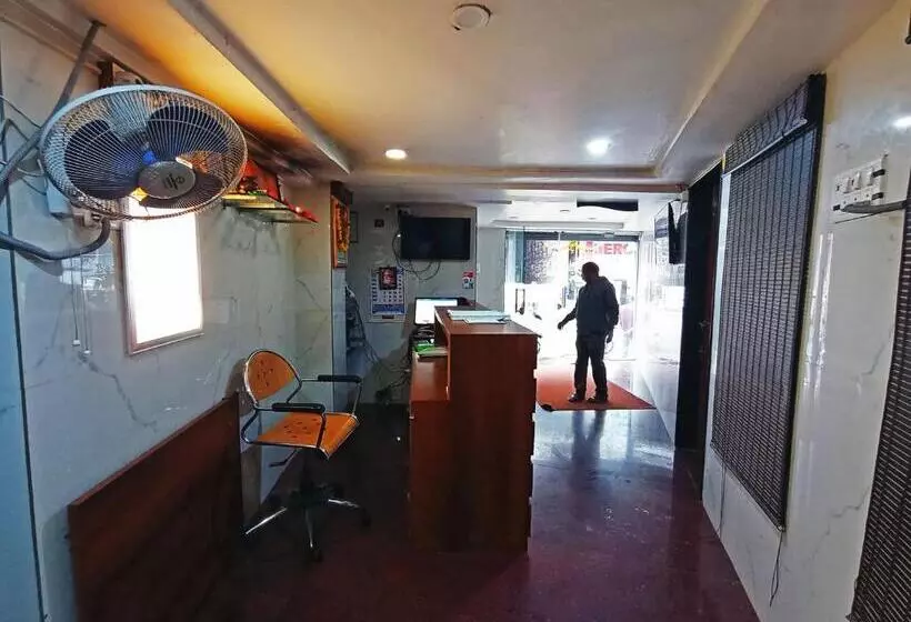 هتل Staymaker Shri Shakti Residency