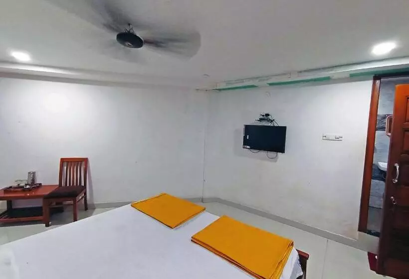 هتل Staymaker Shri Shakti Residency
