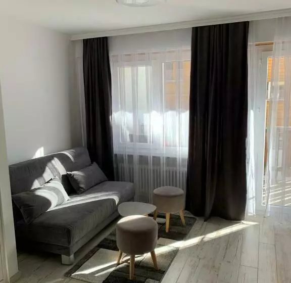 ペンション Holiday 88