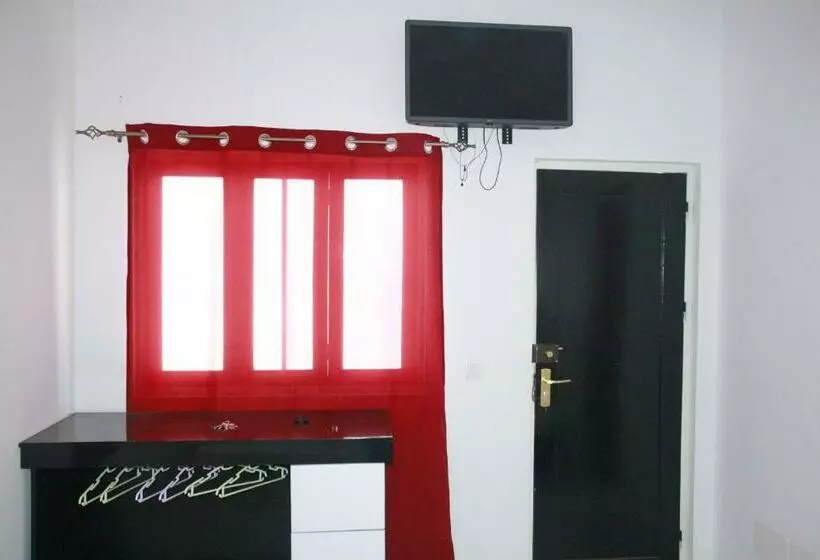 هاستل Académico Do Sal