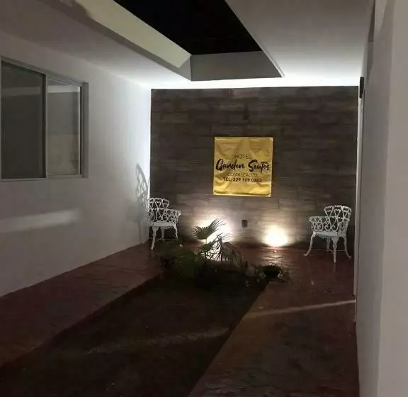 ユースホステル Garden Suites Comalcalco