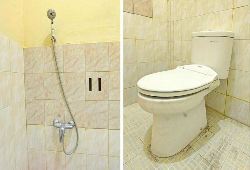 ペンション Guest House Universitas Mataram