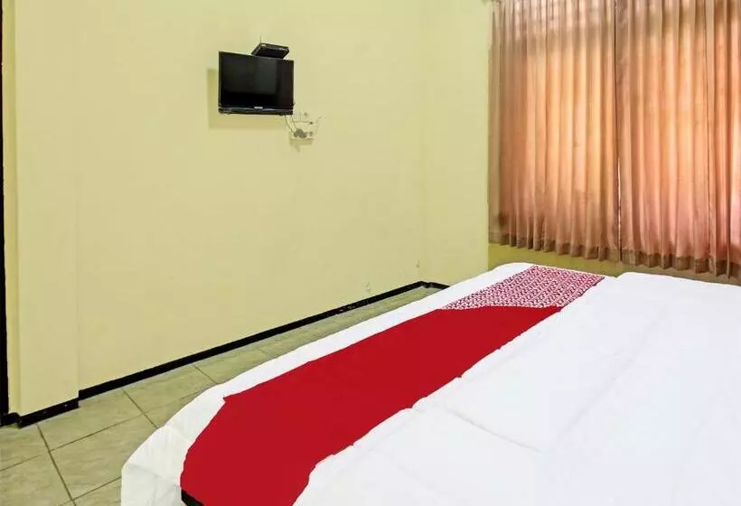 ペンション Guest House Universitas Mataram