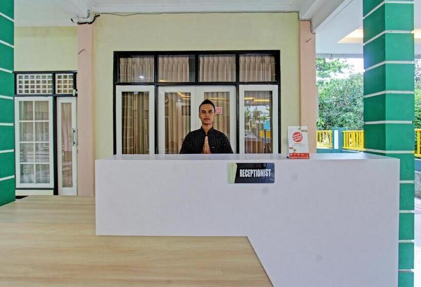 ペンション Guest House Universitas Mataram