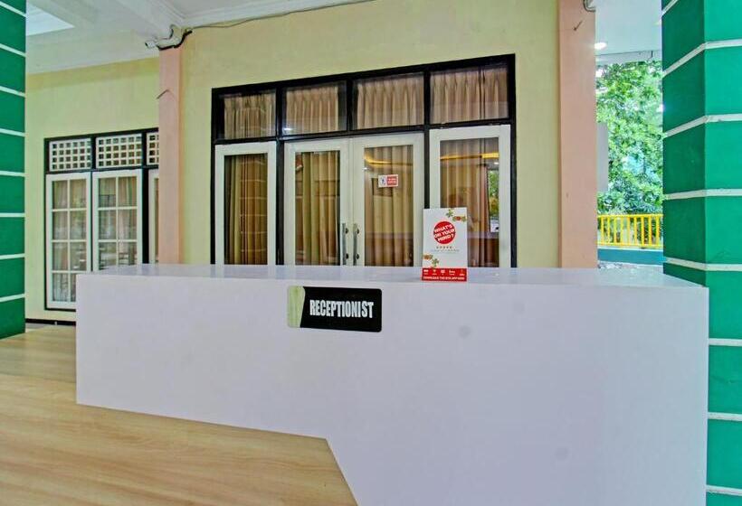 ペンション Guest House Universitas Mataram