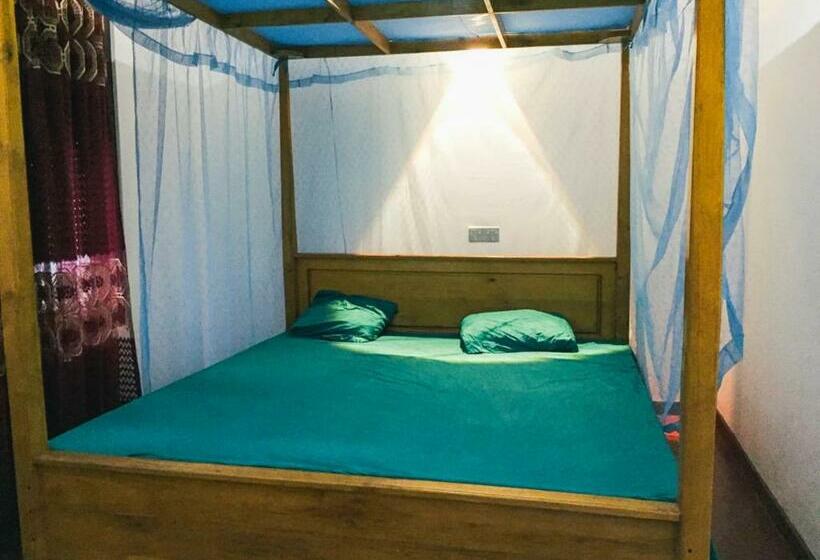 هاستل Muru S Place