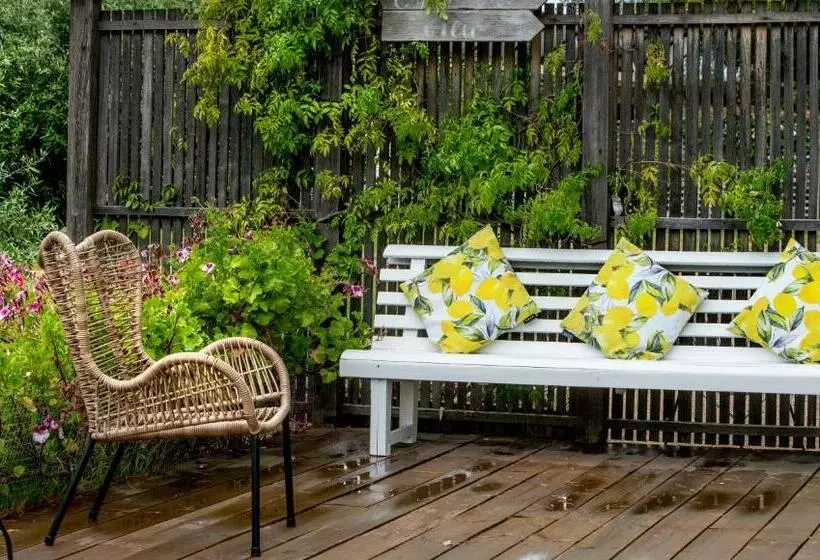 Aamiaismajoitus (B&B) Wanderers Cottage