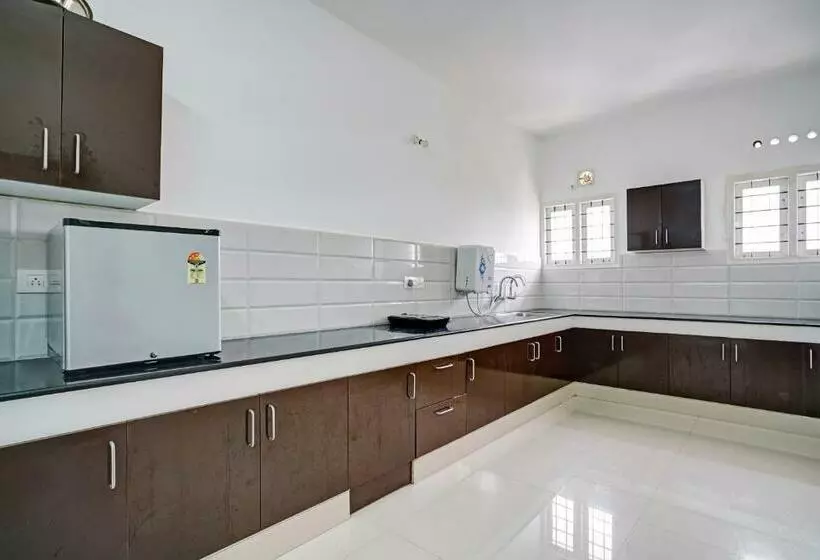 ホテル Collection O 85602 Ecstasy Appartment