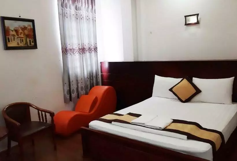 هتل Reddoorz Khang Manh