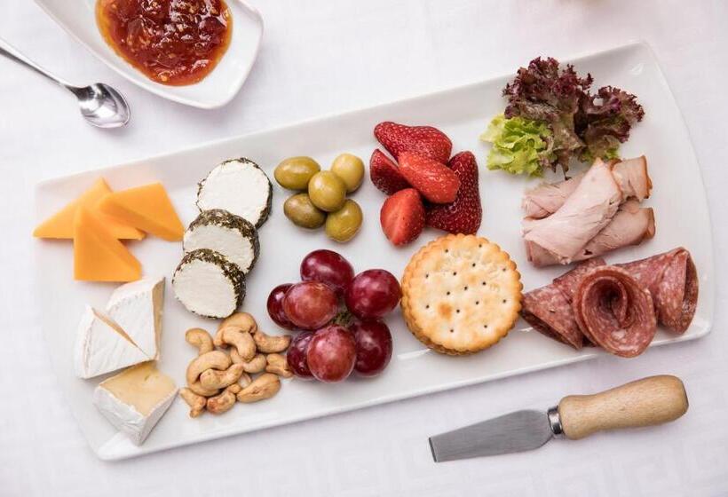 African Rock Hotel & Spa, A Boutique Lifestyle Resort