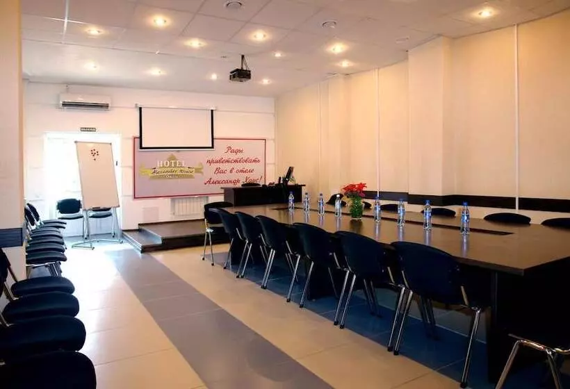 ホテル Alexander House