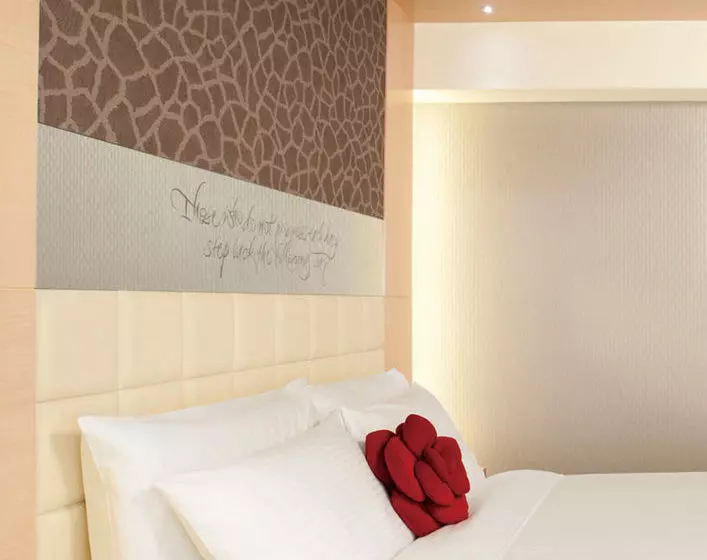 هتل Butterfly On Victoria