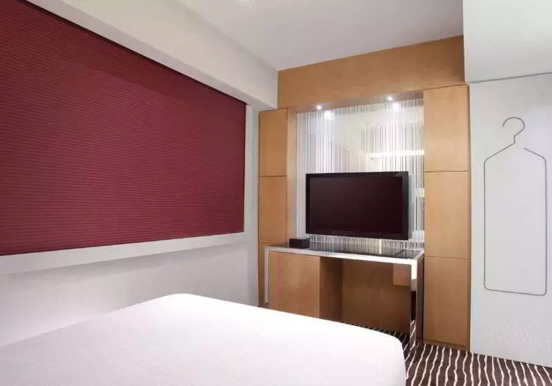 هتل Butterfly On Victoria