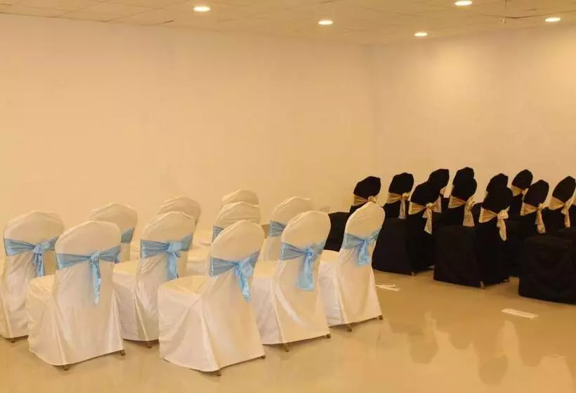 בית מלון כפרי Vedic Village Sriperumbudur