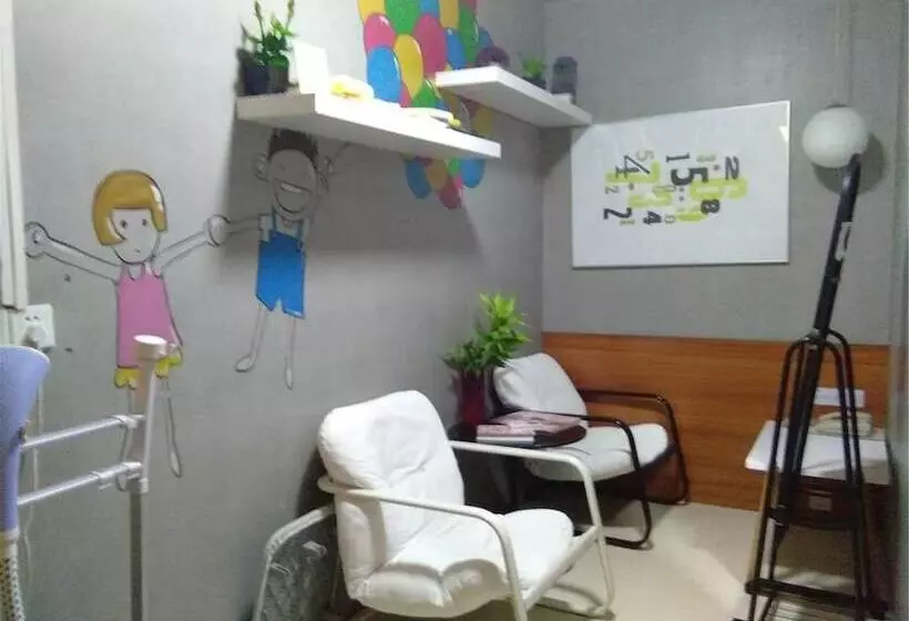 בית מלון כפרי Shenzhen Dongmen Colour