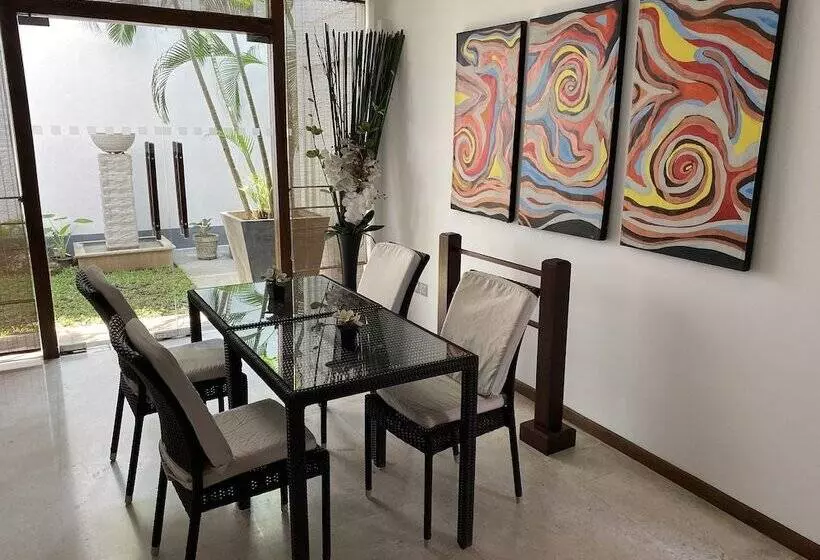 Hotel D Villas