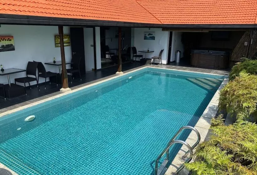 Hotel D Villas