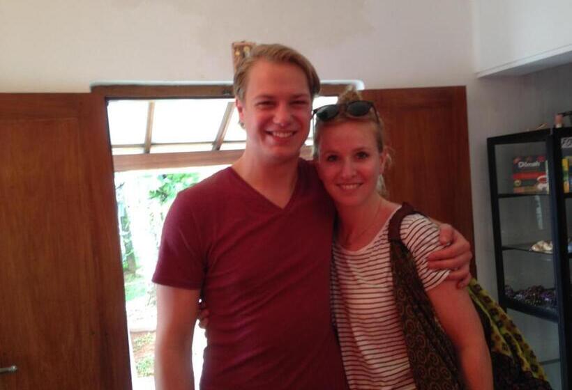 בית מלון כפרי Dions Guest House