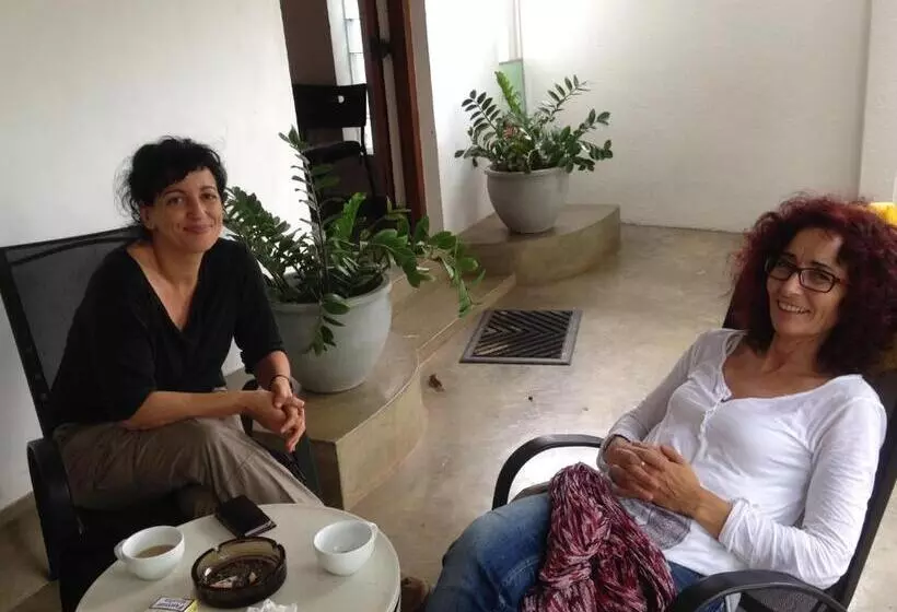 Hotel Dions Guest House