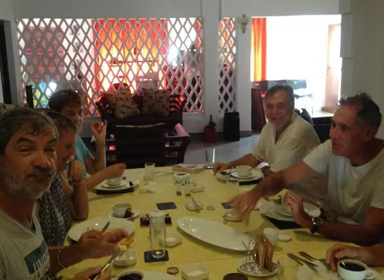 Hotel Dions Guest House