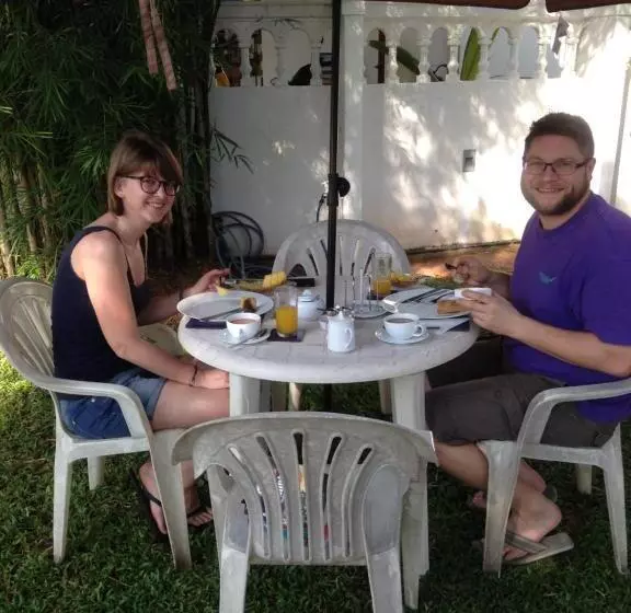 Hotel Dions Guest House