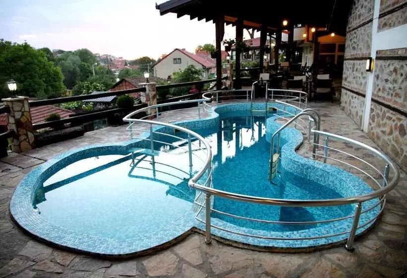 Hotell Manastir Berovo