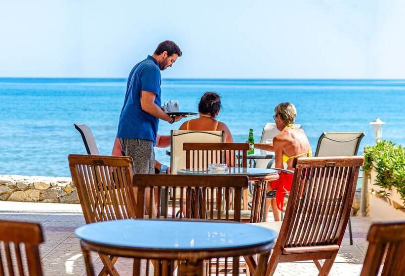 فندق Minerva Beach