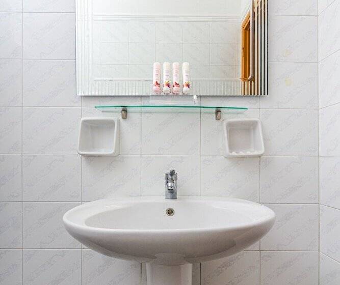 فندق Minerva Beach