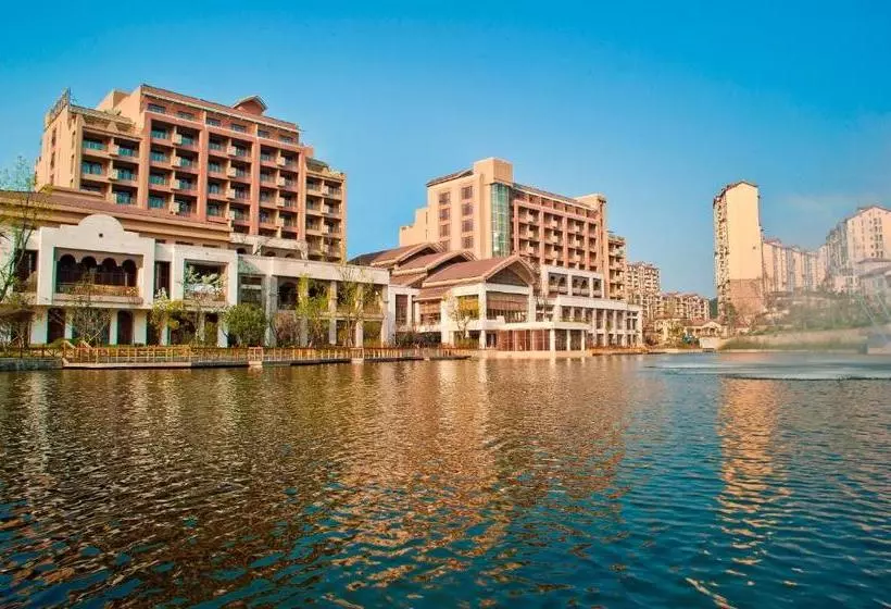 Отель Poly Hot Spring Guiyang