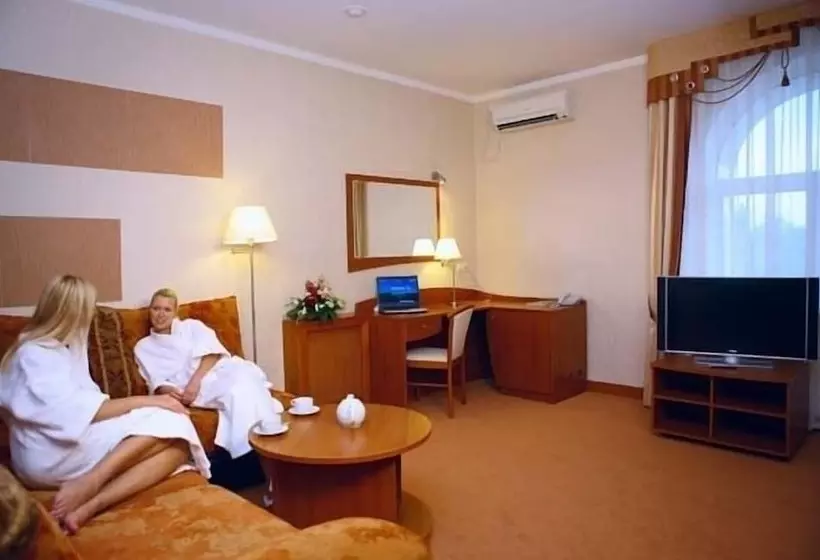 בית מלון כפרי Residence Troya