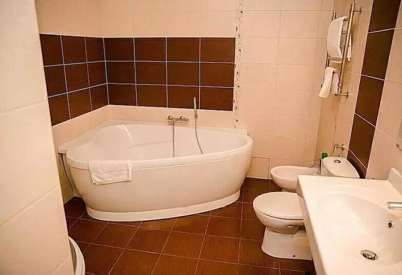 בית מלון כפרי Residence Troya