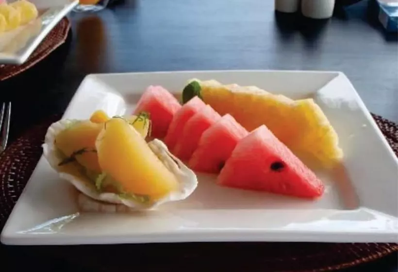 Hotel Tadrai Island Resort