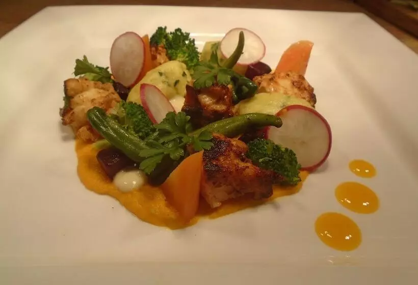 Hotel Tadrai Island Resort