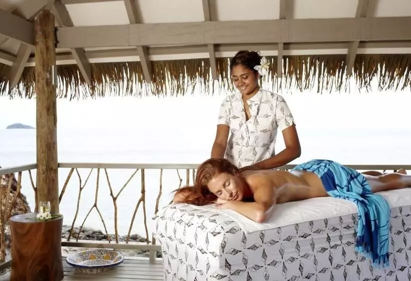 Hotel Tadrai Island Resort