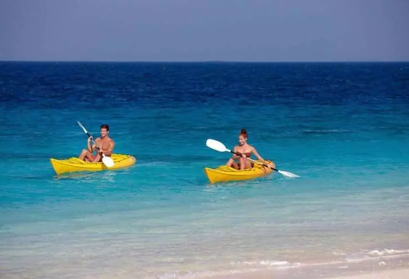 Hotel Tadrai Island Resort