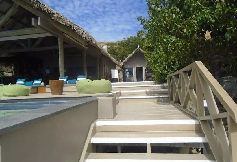 Hotel Tadrai Island Resort